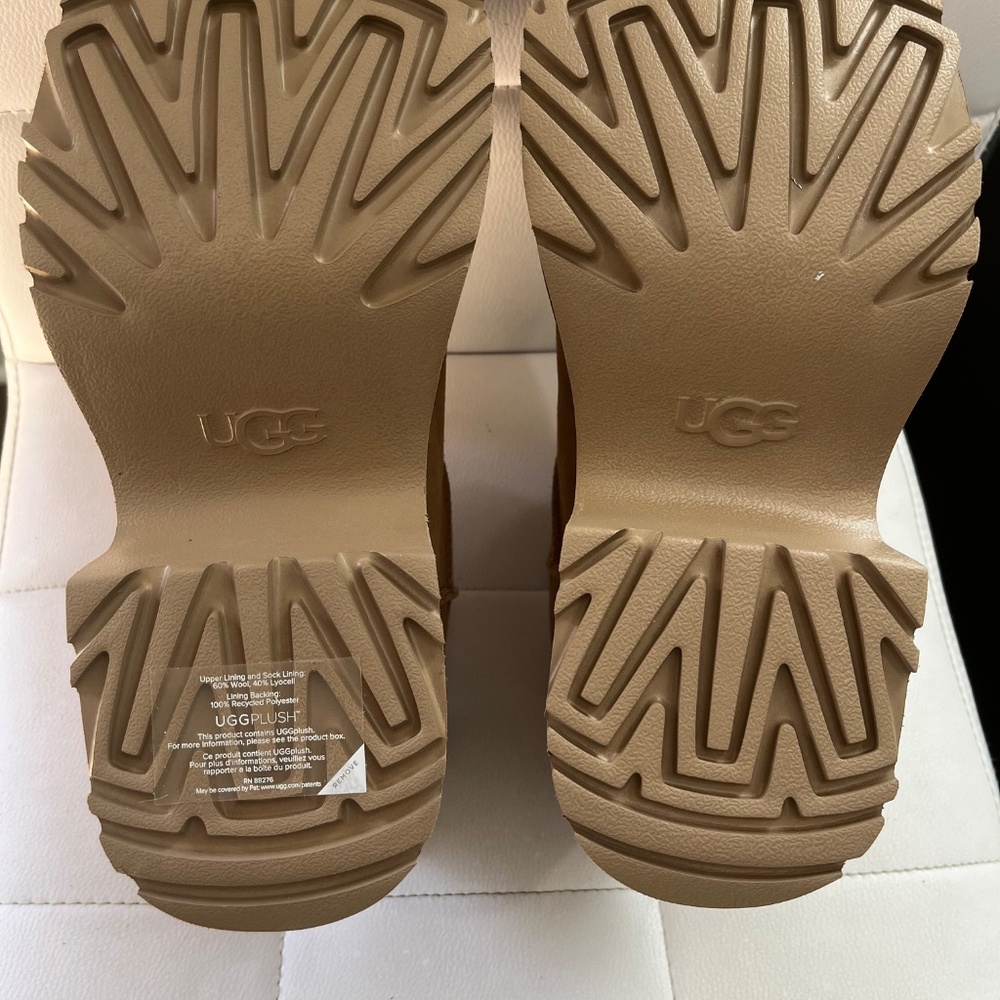 UGG Women’s Classic Ultra Mini Heights Boots NEW without Tags - Picture 9 of 9